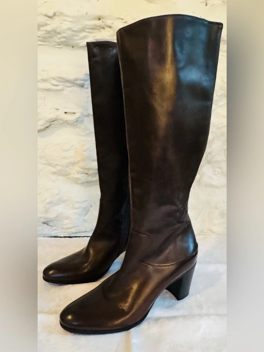 Vintage Boticelli Women's knee high Leather Boots in Dark Brown size 36